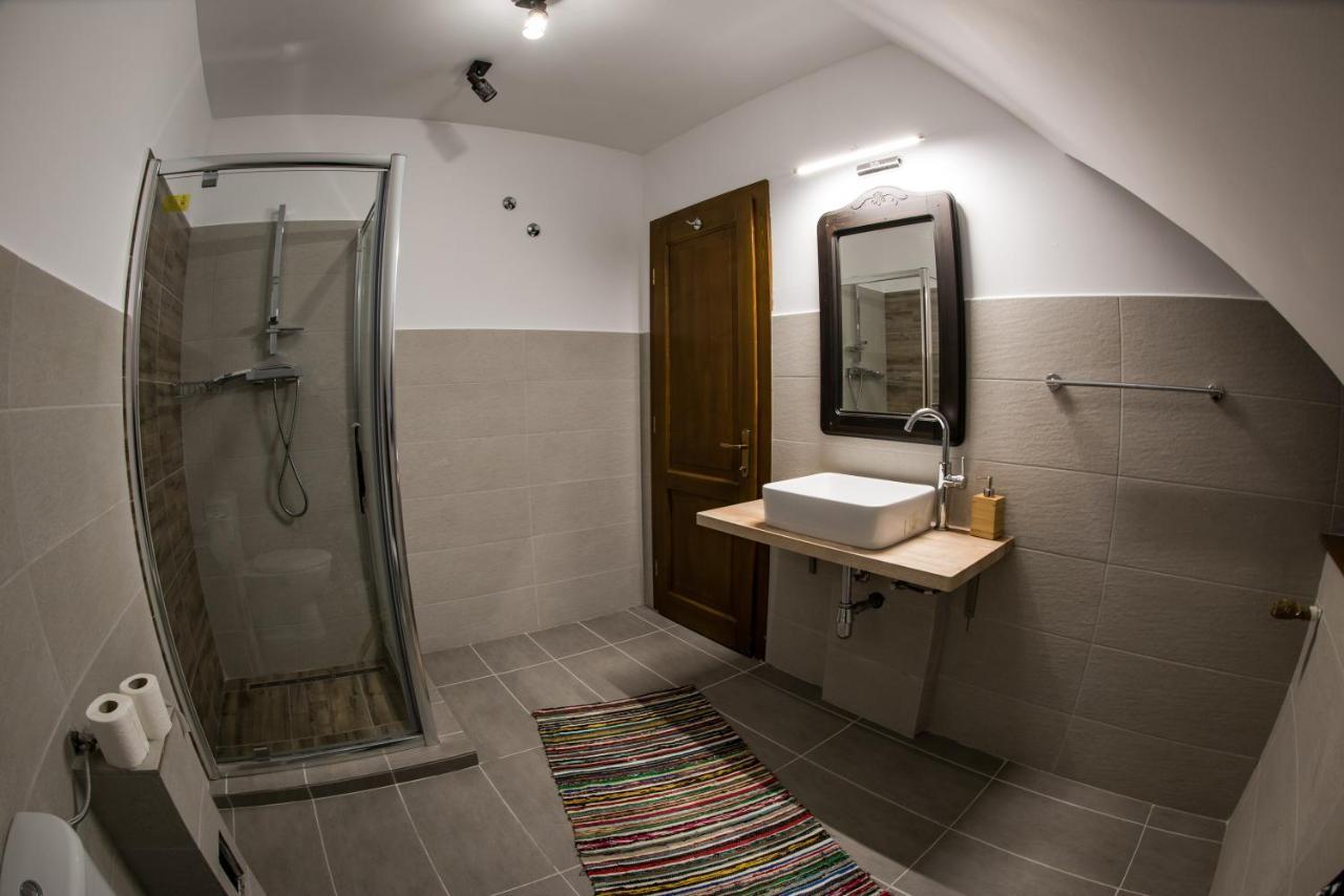 Hotel Casa Strabunicului Partestii de Sus  Exterior foto