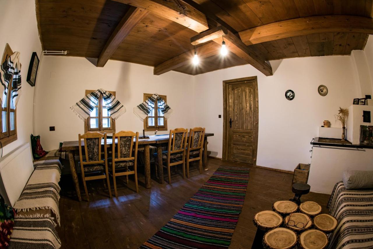 Hotel Casa Strabunicului Partestii de Sus  Exterior foto